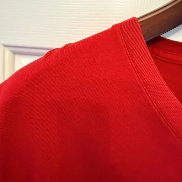 Burberry Red Short Sleeve V-Neck Tee with Black Emblem - Picture 6 of 6